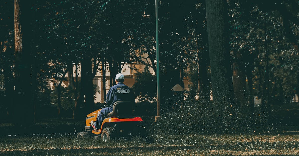 Lawn Mowing Cost Calculator | Per Visit & Season USD Band