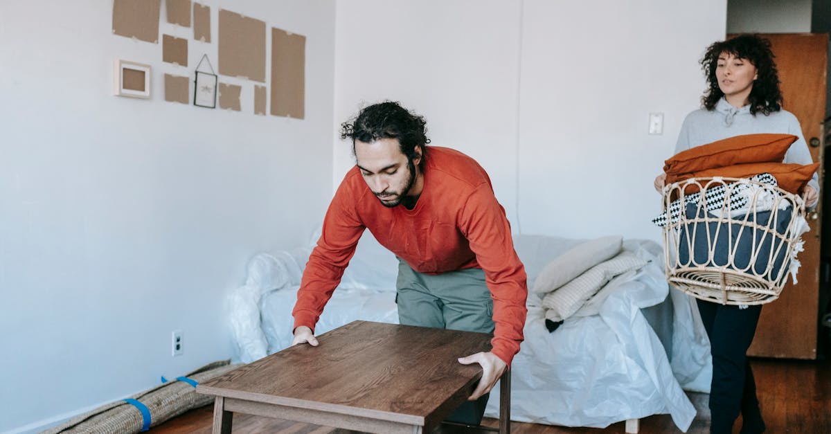Move-out cleaning cost + deposit math (2026) | CalculaFast