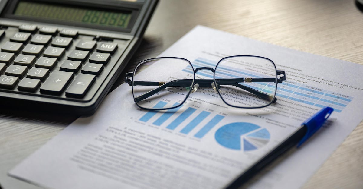 Lens thickness calculator guide (2026) | high-index eyeglasses & framing math | CalculaSite